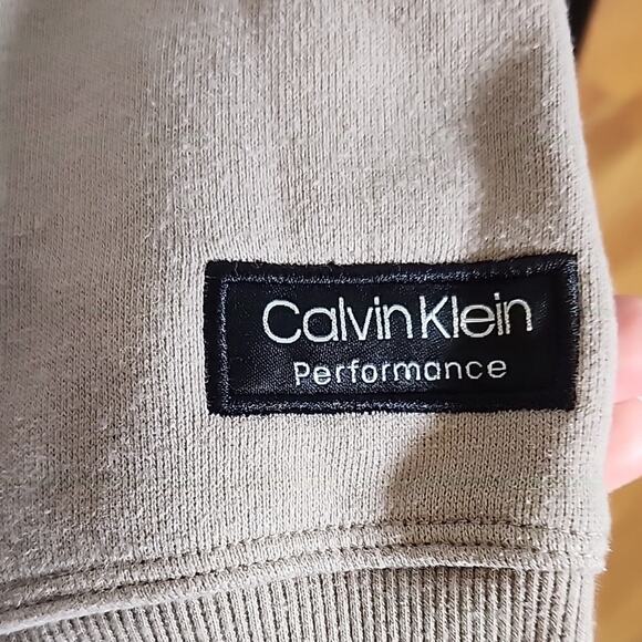 CALVIN KLEIN Logo Tan Crewneck Sweater, Size Medium - Picture 9 of 10